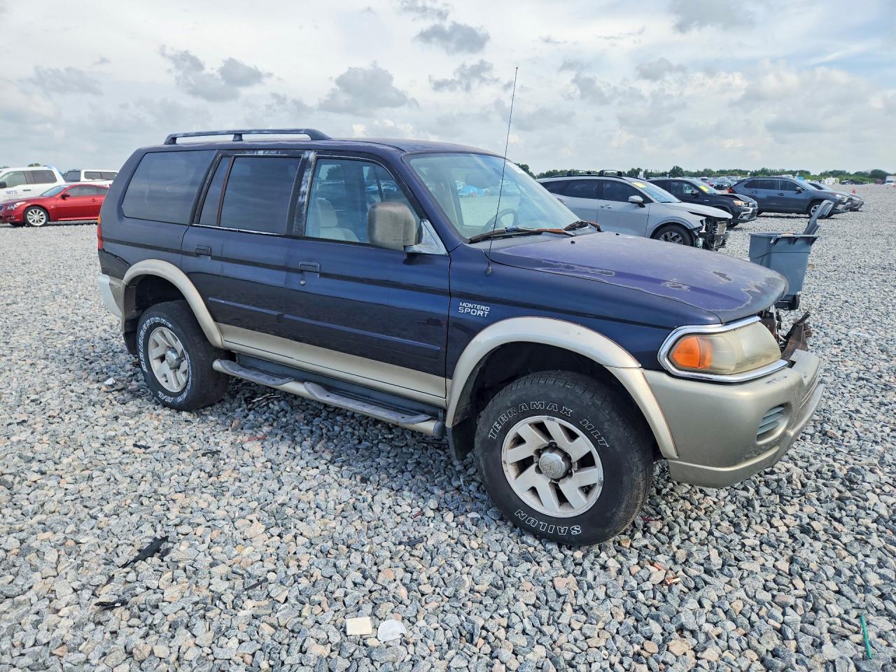 2002 MITSUBISHI MONTERO