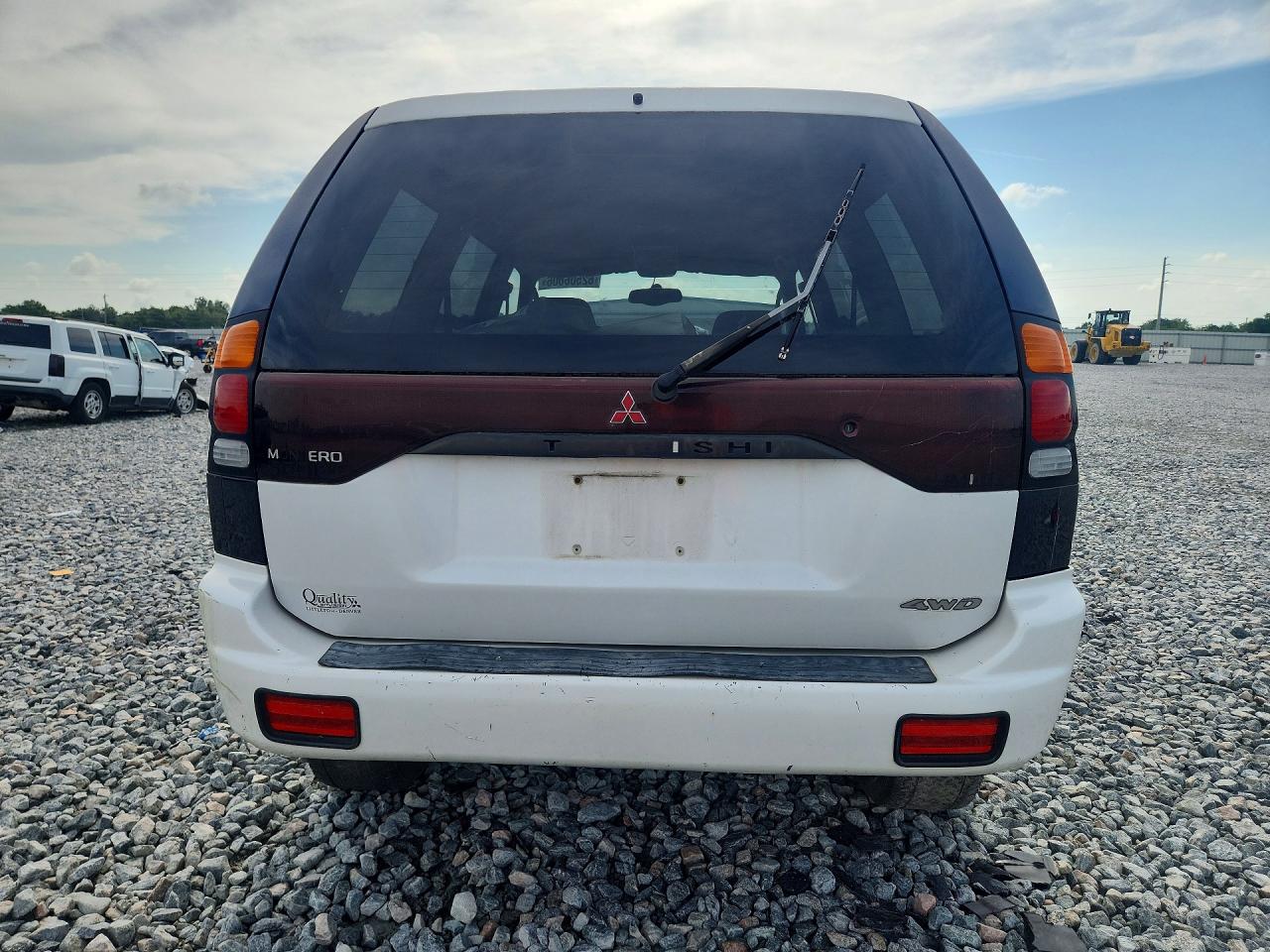 2002 MITSUBISHI MONTERO