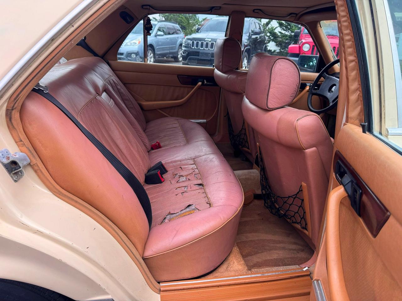 1982 MERCEDES-BENZ S-CLASS