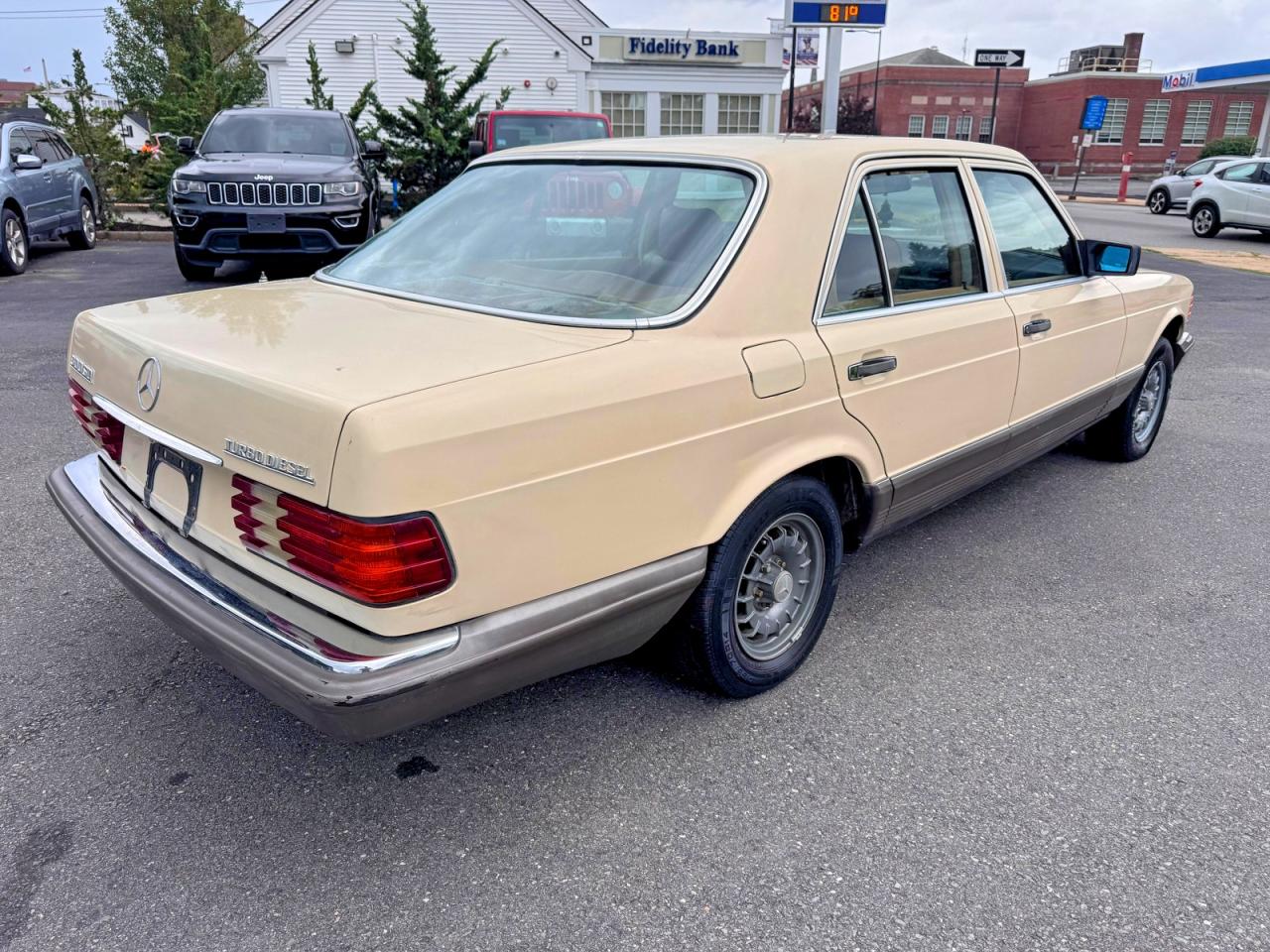 1982 MERCEDES-BENZ S-CLASS