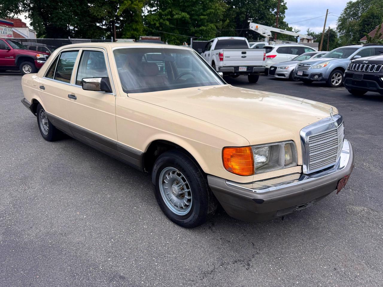 1982 MERCEDES-BENZ S-CLASS