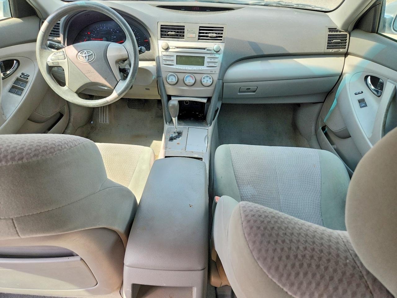 2010 TOYOTA CAMRY