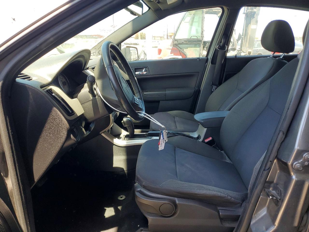 2011 FORD FOCUS