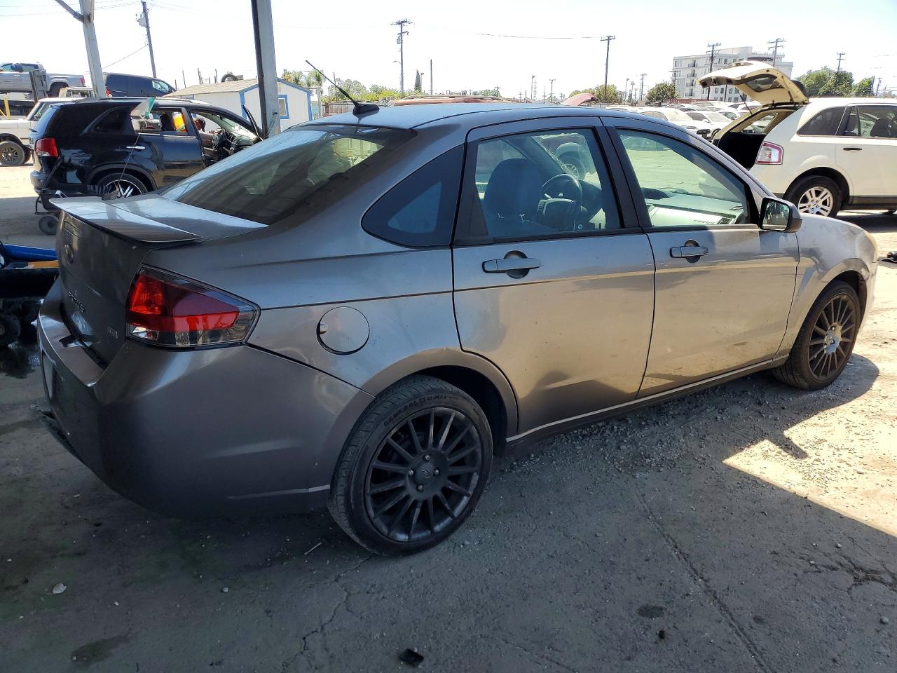 2011 FORD FOCUS