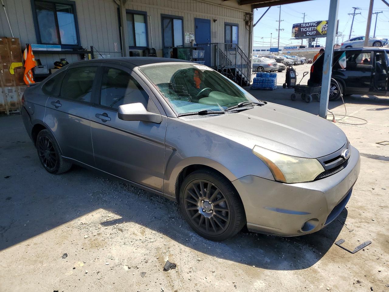 2011 FORD FOCUS