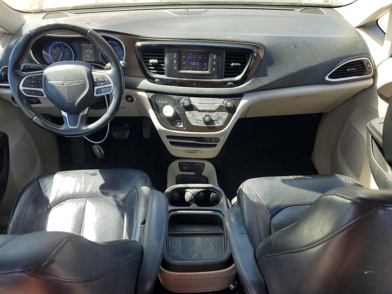 2017 CHRYSLER PACIFICA