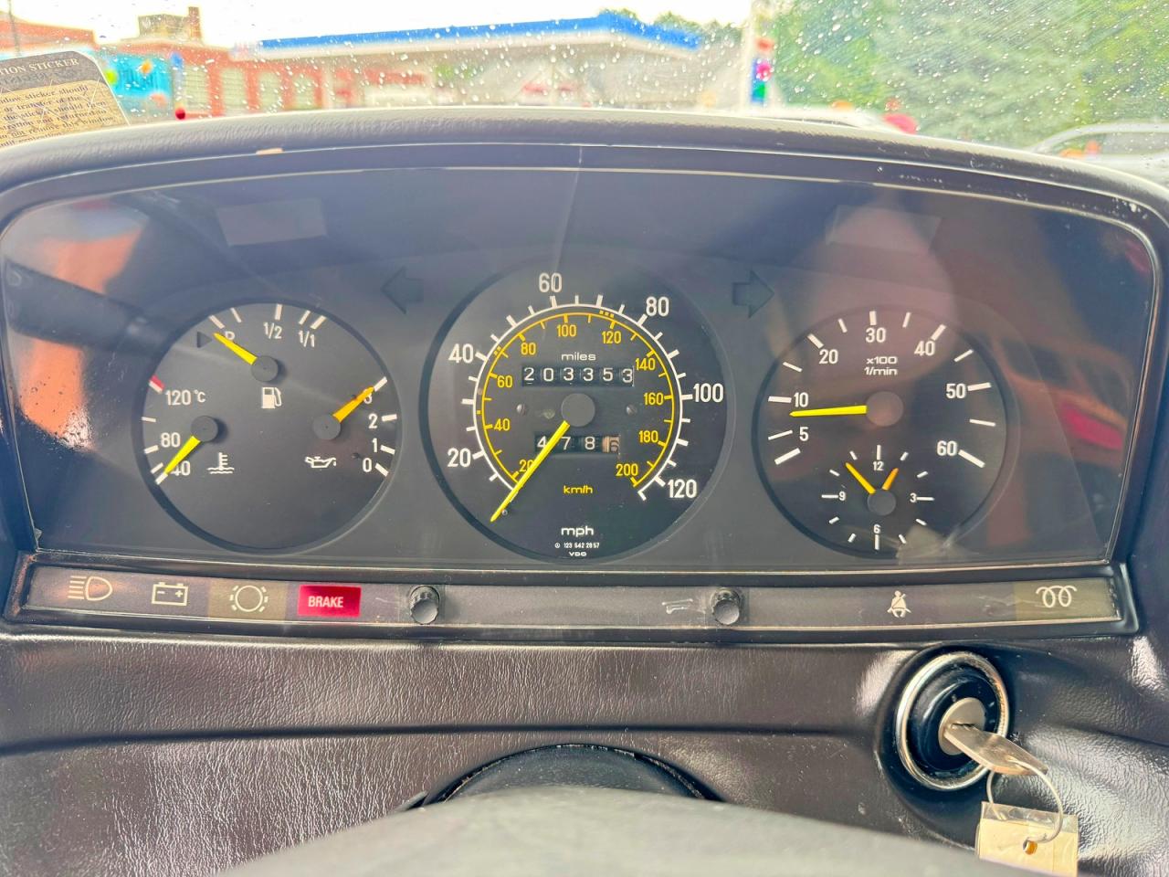 1984 MERCEDES-BENZ 300-CLASS