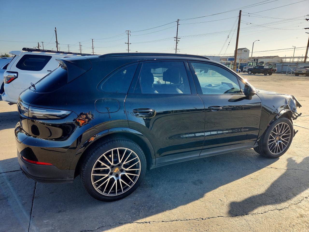2021 PORSCHE CAYENNE
