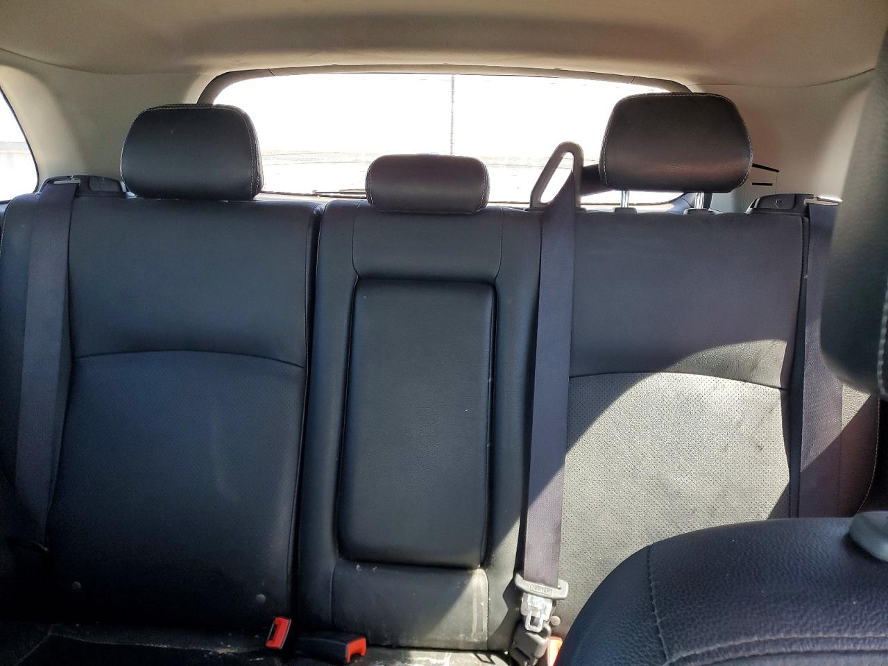2018 MITSUBISHI OUTLANDER