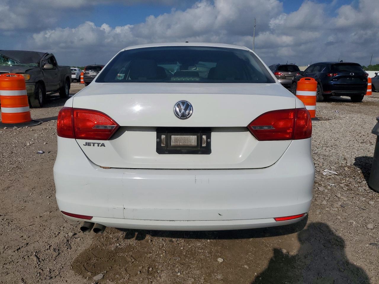 2014 VOLKSWAGEN JETTA