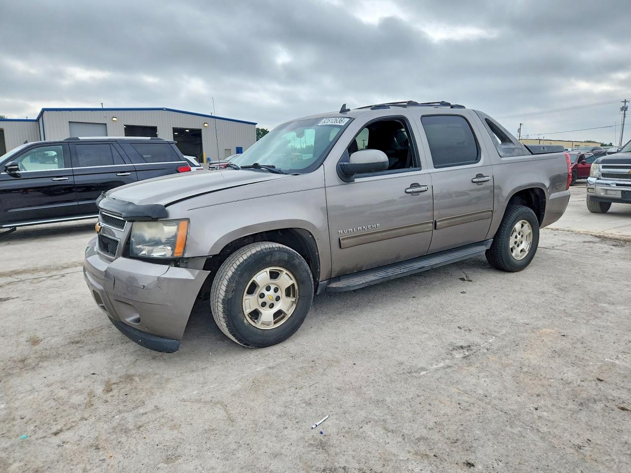 2012 CHEVROLET AVALANCHE