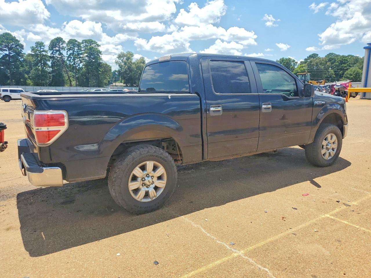 2011 FORD F150
