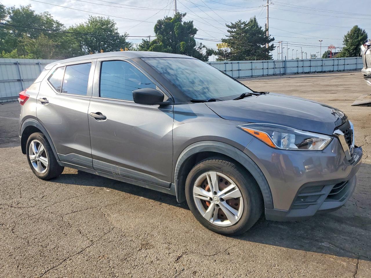 2020 NISSAN KICKS