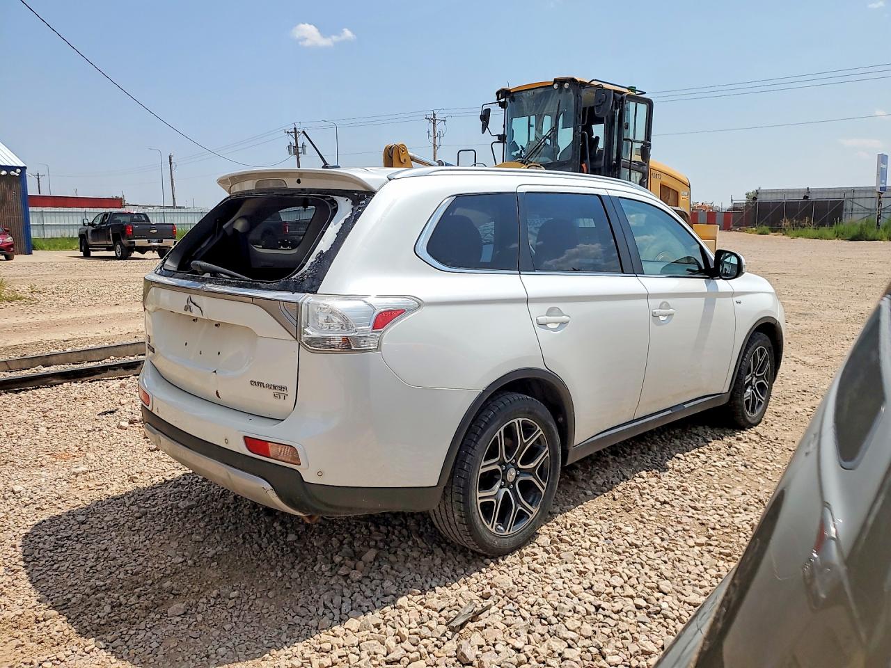 2015 MITSUBISHI OUTLANDER