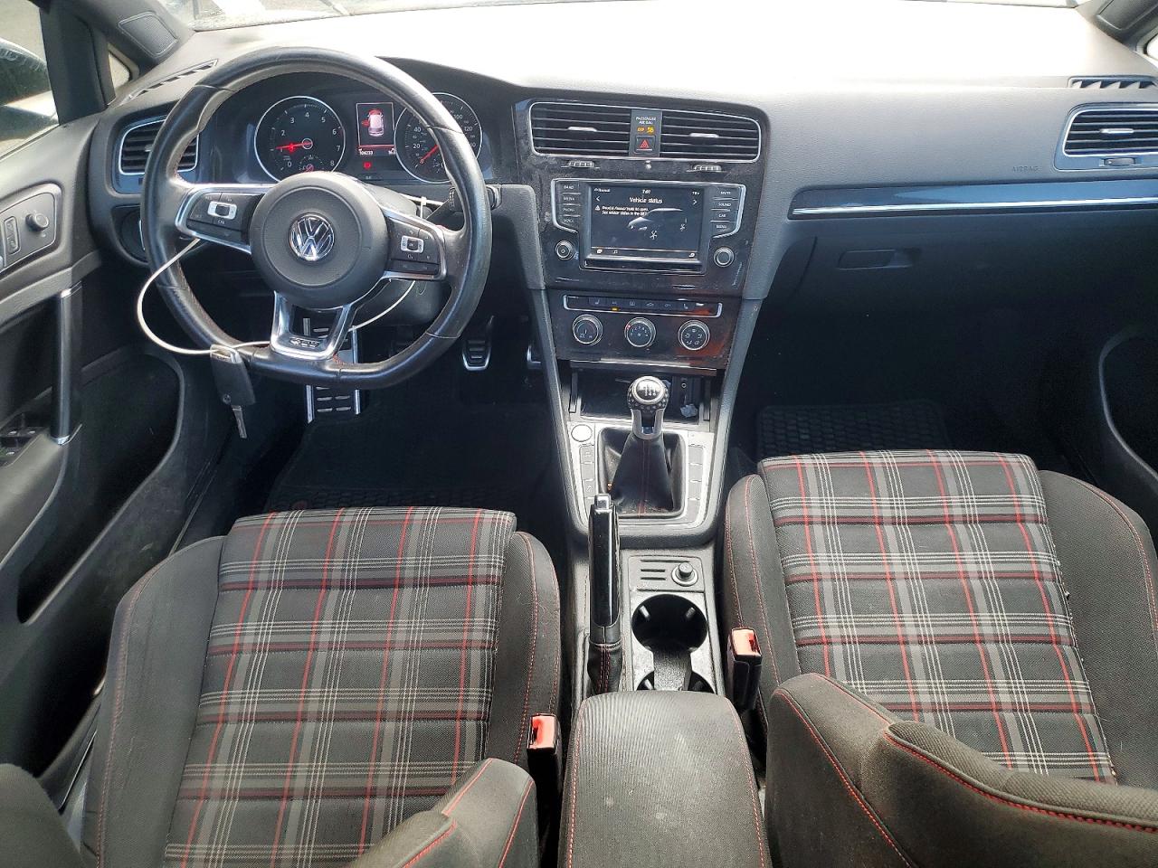 2017 VOLKSWAGEN GTI