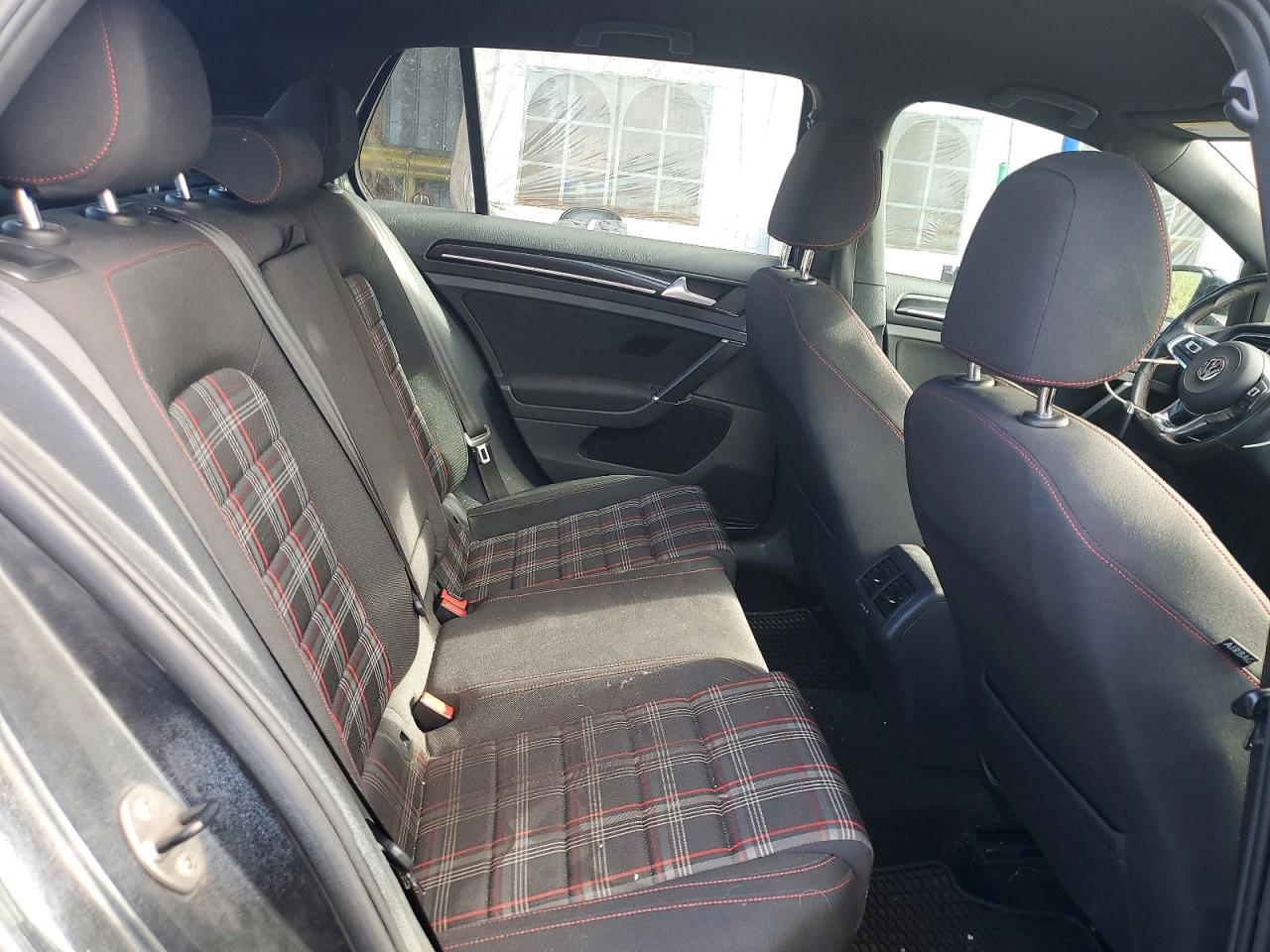 2017 VOLKSWAGEN GTI