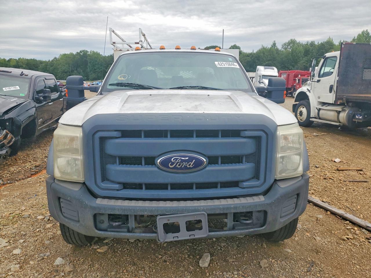 2012 FORD F550