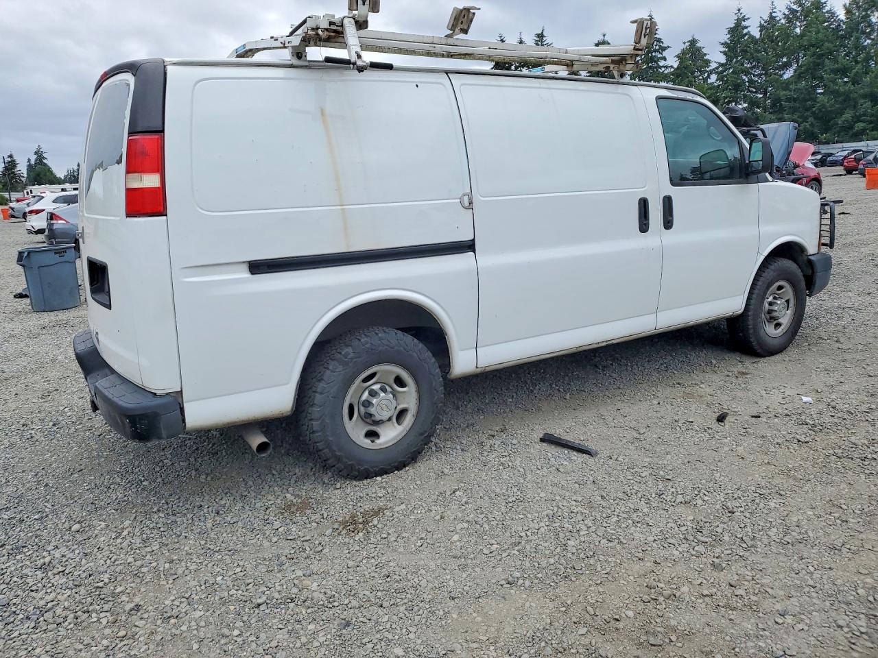 2010 CHEVROLET EXPRESS