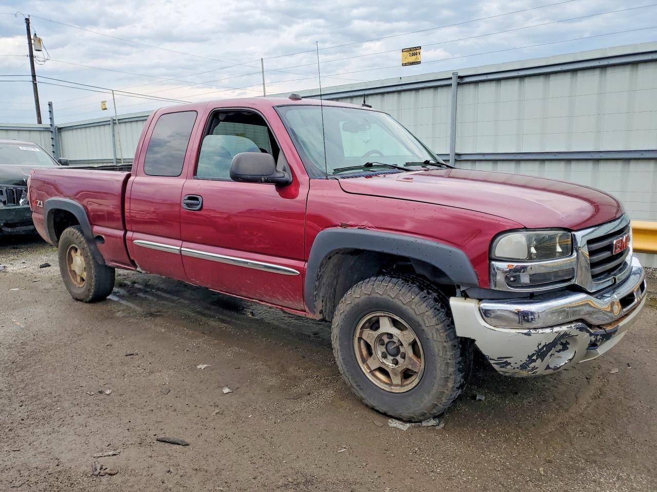 2004 GMC SIERRA