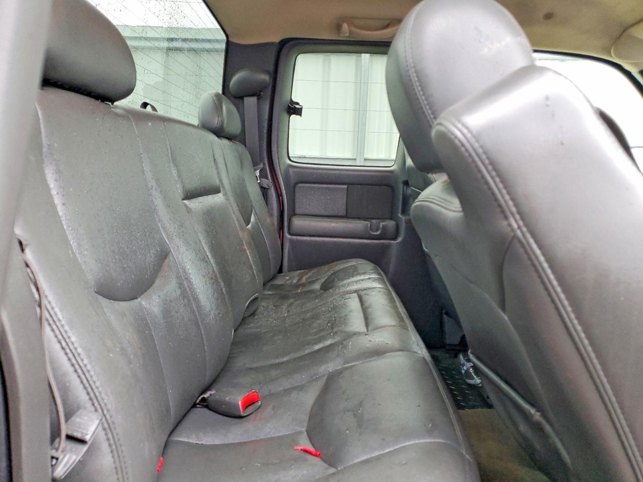 2004 GMC SIERRA