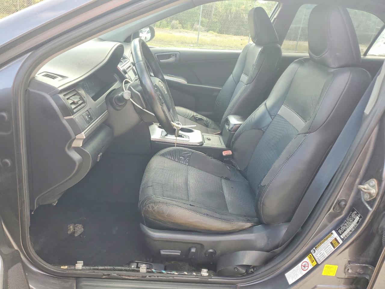 2014 TOYOTA CAMRY