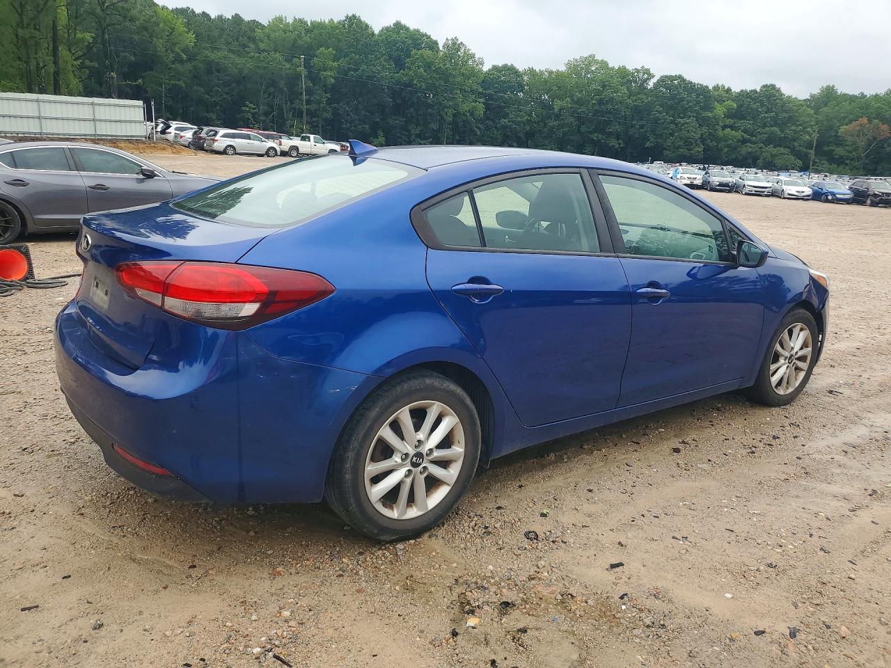 2017 KIA FORTE