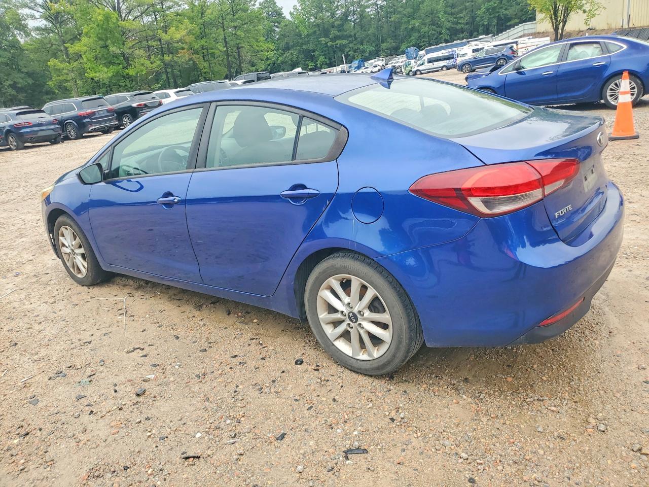 2017 KIA FORTE