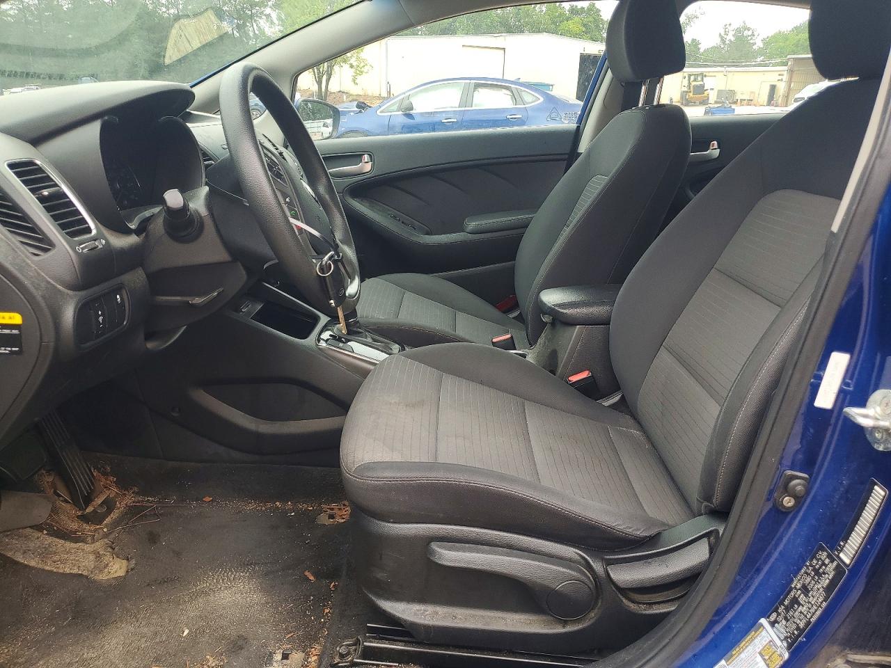 2017 KIA FORTE