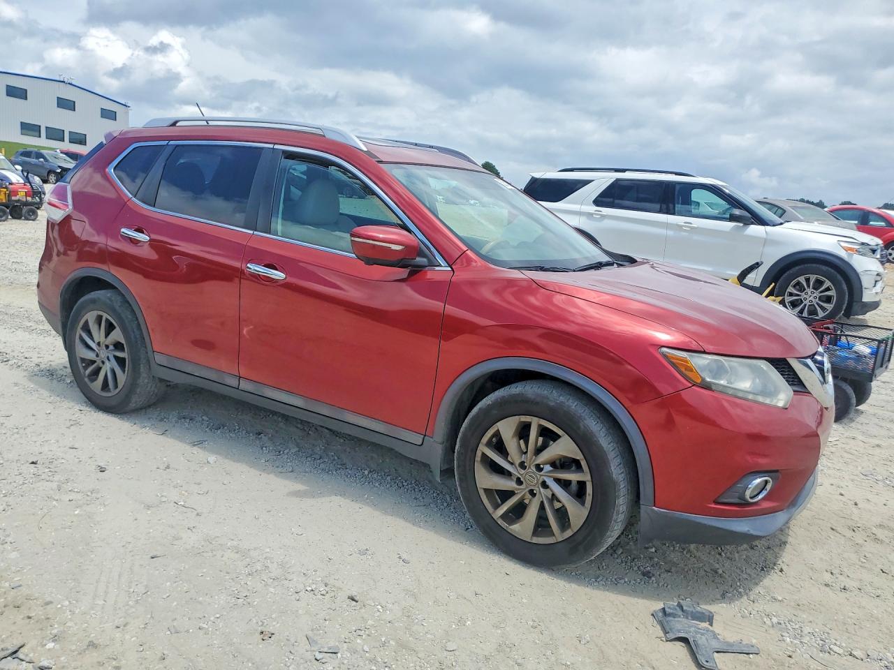 2015 NISSAN ROGUE
