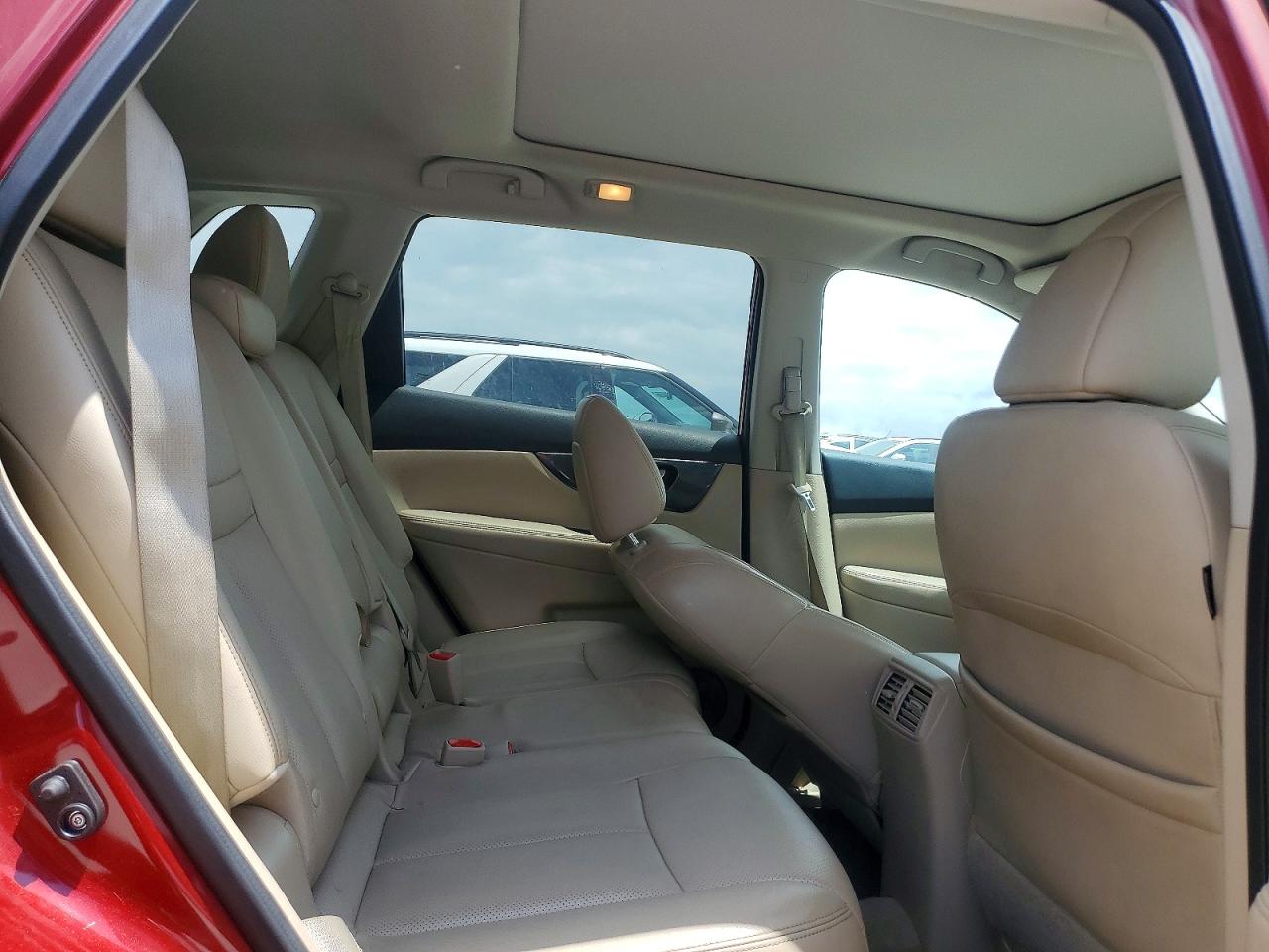 2015 NISSAN ROGUE