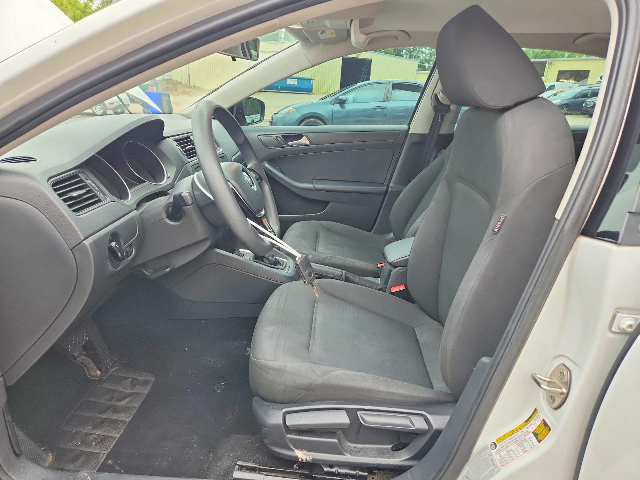 2015 VOLKSWAGEN JETTA