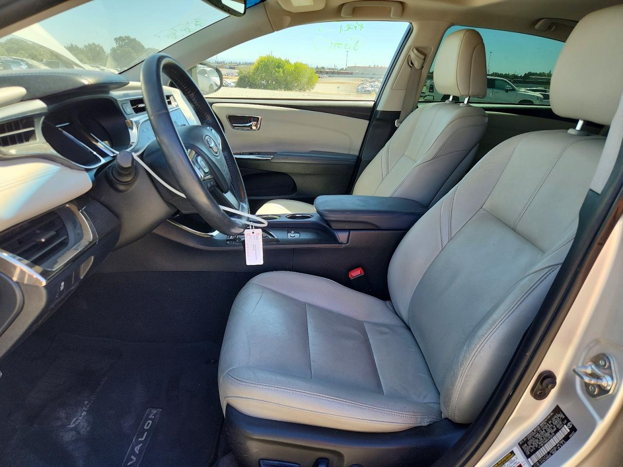 2014 TOYOTA AVALON