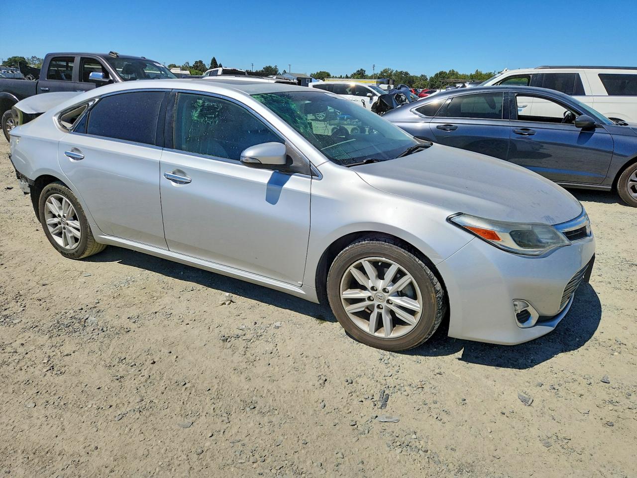 2014 TOYOTA AVALON