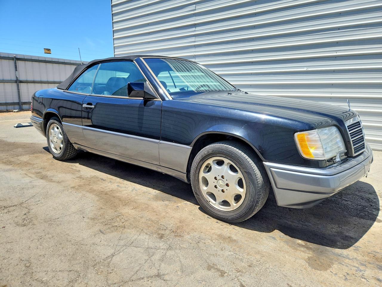 1995 MERCEDES-BENZ E-CLASS