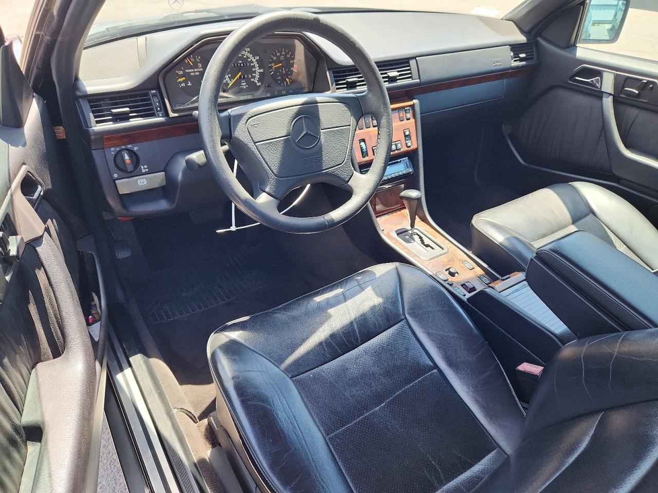1995 MERCEDES-BENZ E-CLASS