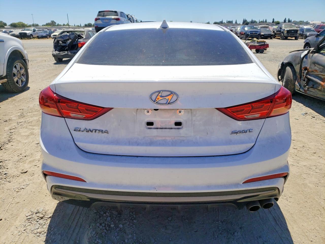 2018 HYUNDAI ELANTRA