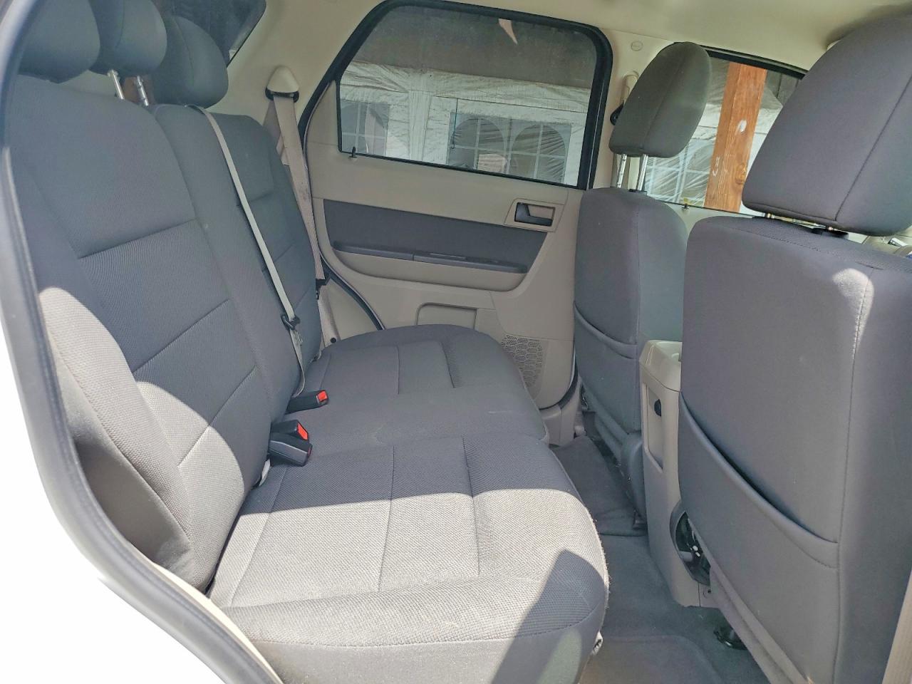 2009 FORD ESCAPE