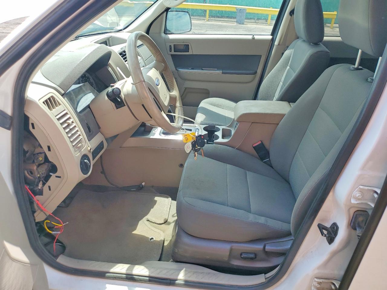 2009 FORD ESCAPE