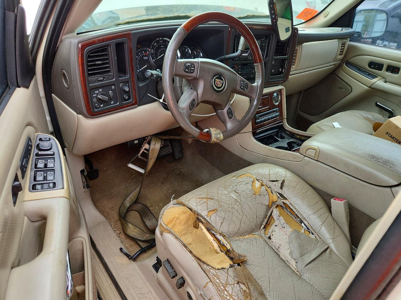 2005 CADILLAC ESCALADE
