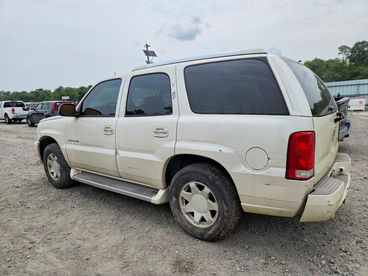2005 CADILLAC ESCALADE