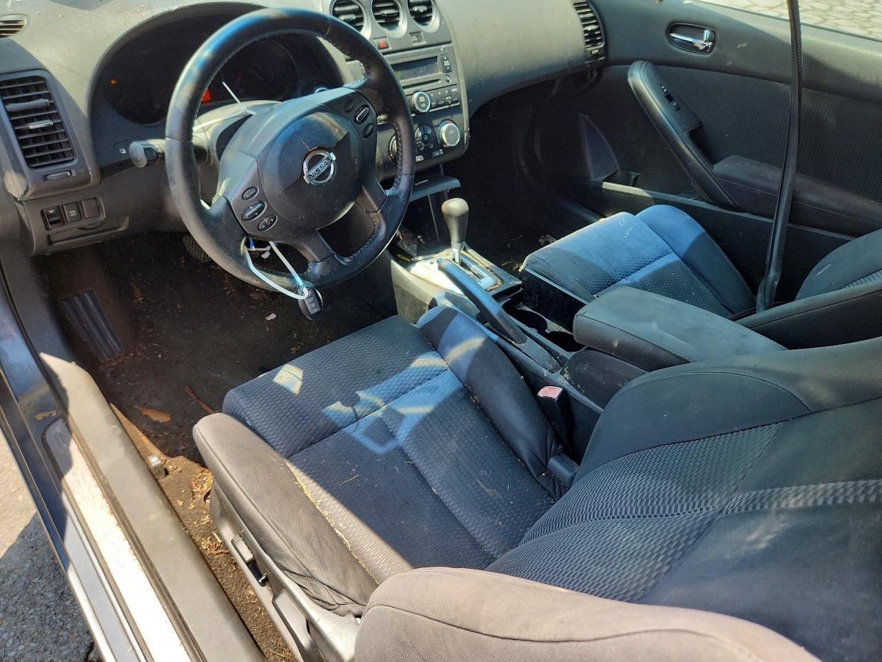 2010 NISSAN ALTIMA