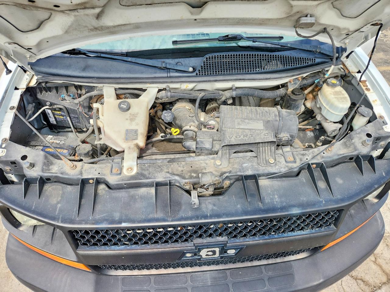 2011 CHEVROLET EXPRESS