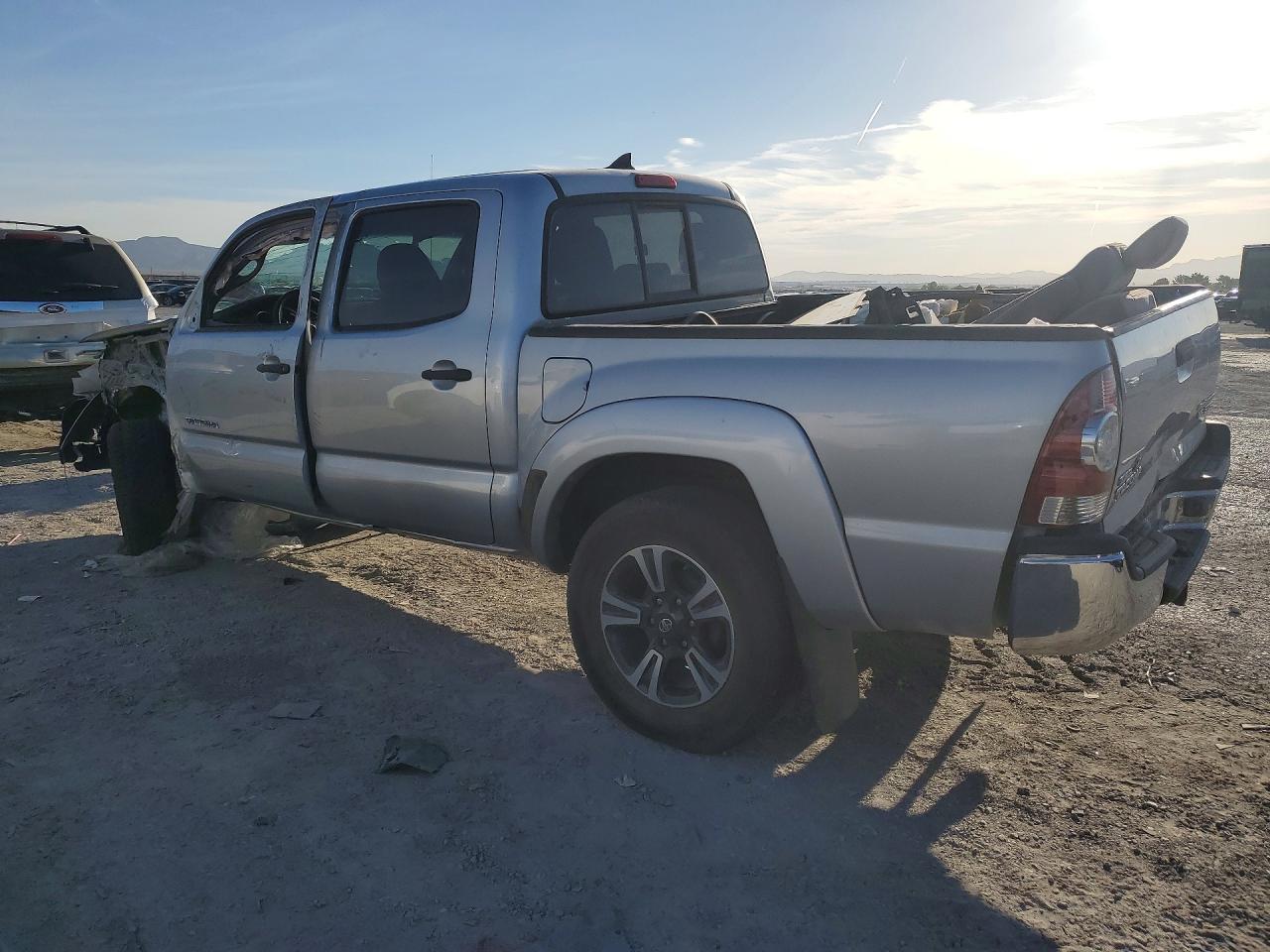 2012 TOYOTA TACOMA