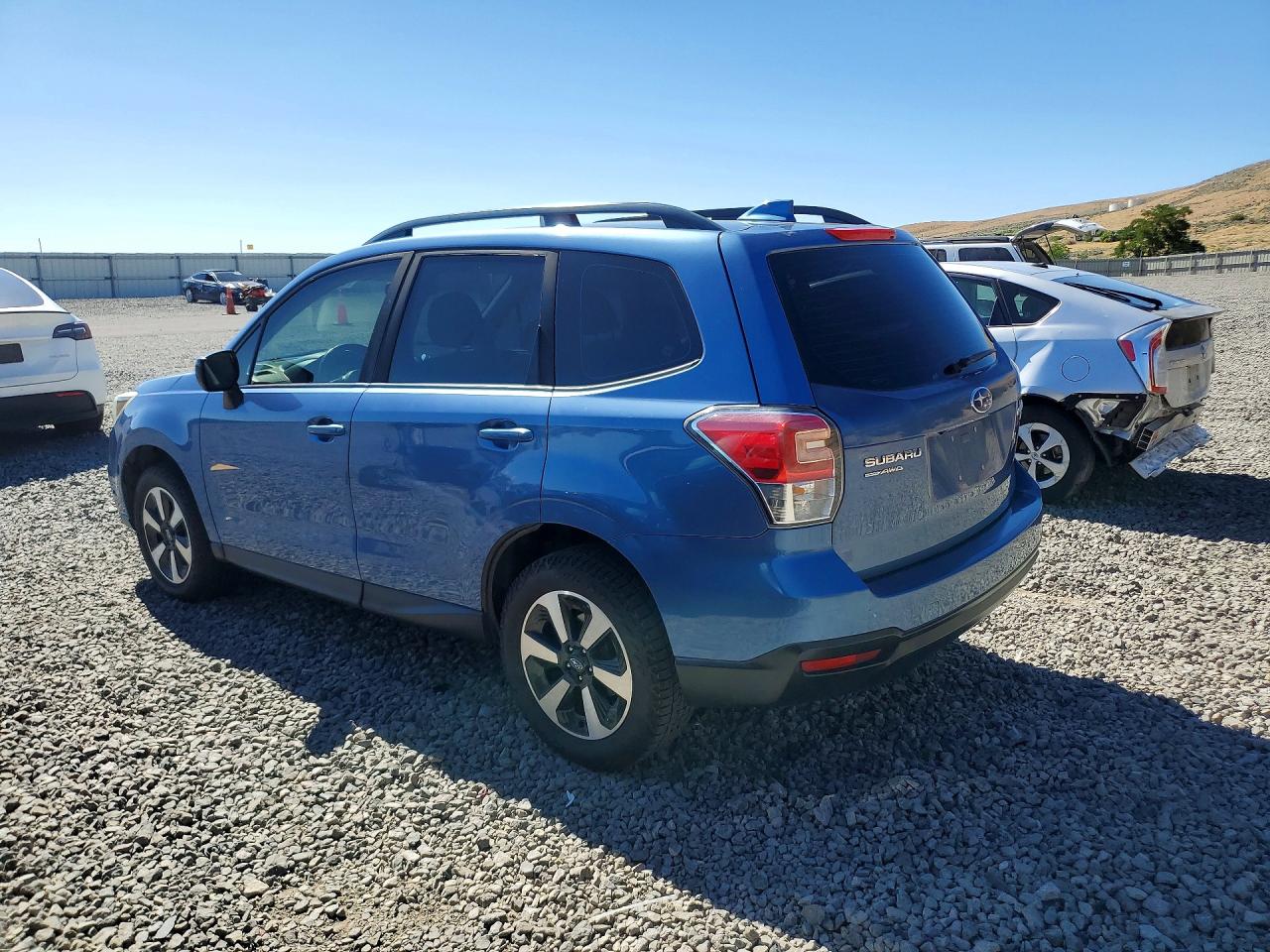 2017 SUBARU FORESTER