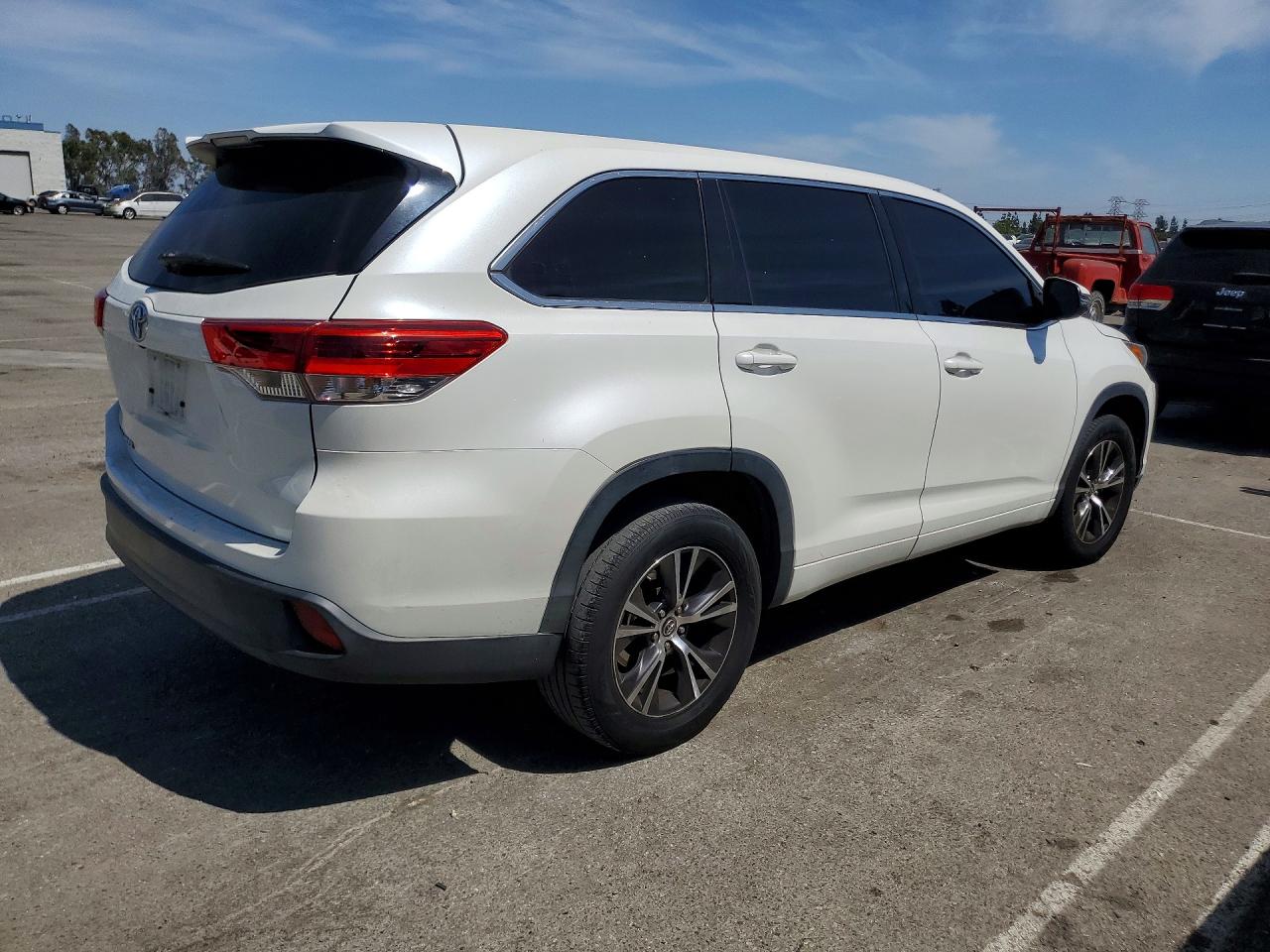 2017 TOYOTA HIGHLANDER