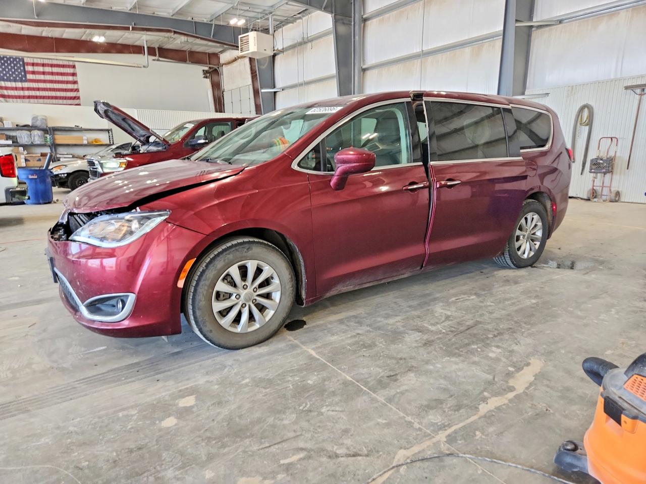 2018 CHRYSLER PACIFICA