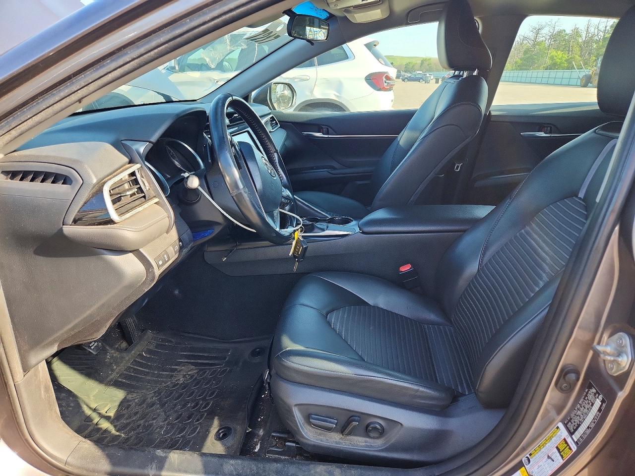 2018 TOYOTA CAMRY