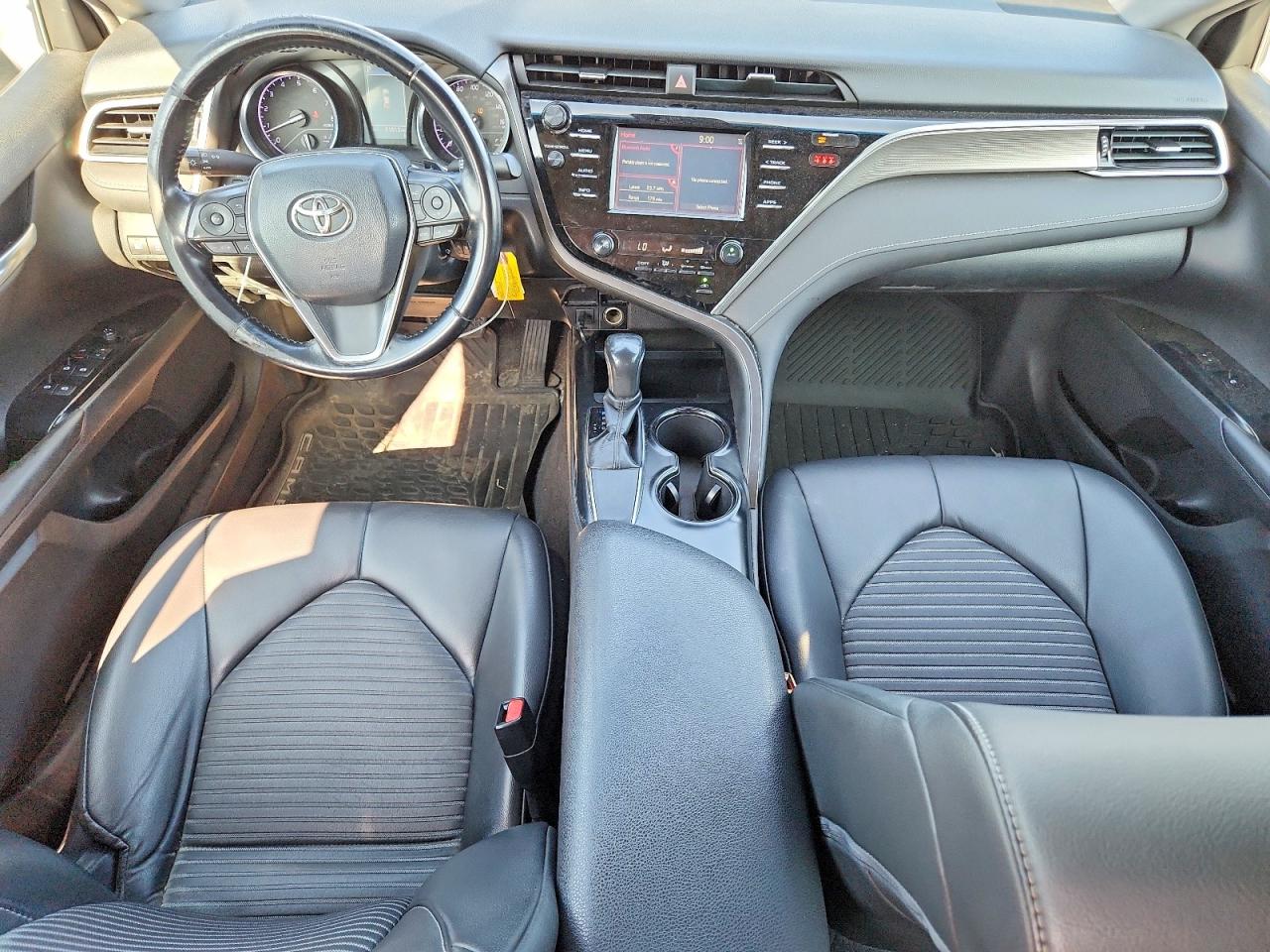 2018 TOYOTA CAMRY