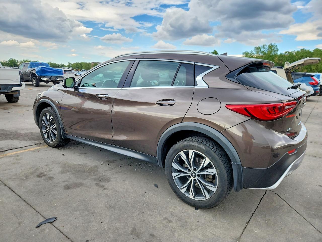 2019 INFINITI QX30