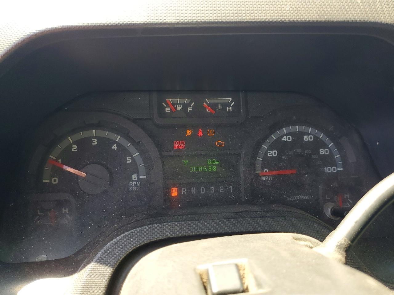 2010 FORD ECONOLINE